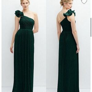 Elegant One-Shoulder Green Dress